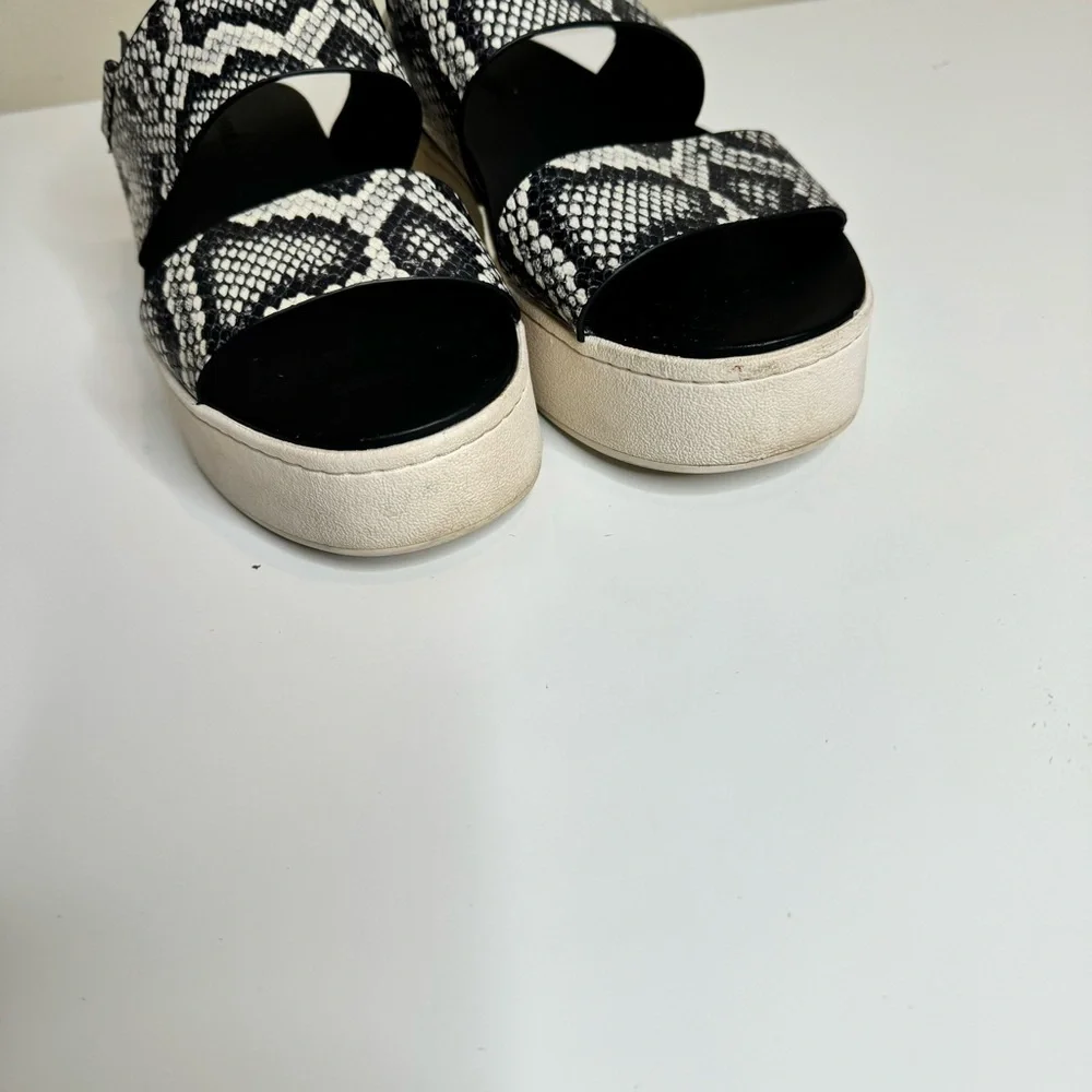 Vince Westport Wide Leather Snake Embossed Strap Platform Sanda eu 39